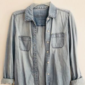 Cute denim button down!